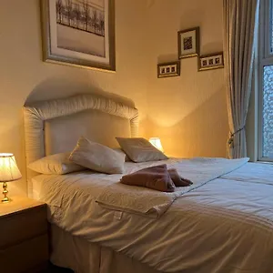  Habitación en casa particular Cosy Town House